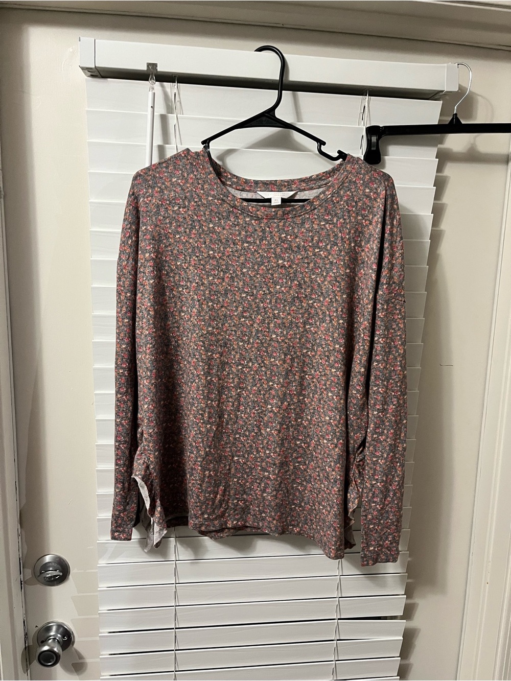 LC Lauren Conrad Floral Crewneck Sweater in Rose Multi